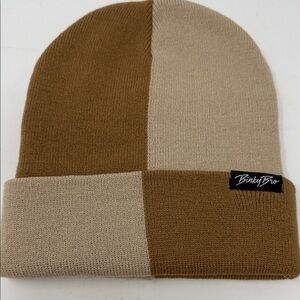BinkyBro Two-Tone Beanie Toddler size. never worn